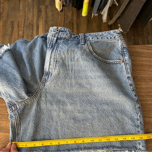 Abercrombie & Fitch Light Blue Curve Denim Women Shorts 33 - Picture 8 of 8